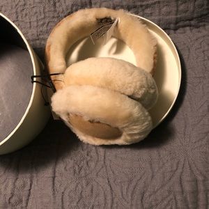 Ugg ear muffs